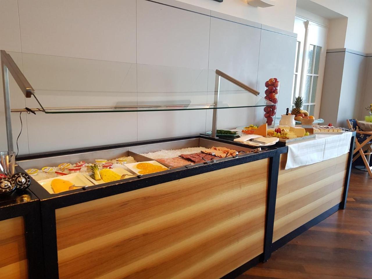 Hotel Riviera Loft Weggis Kültér fotó